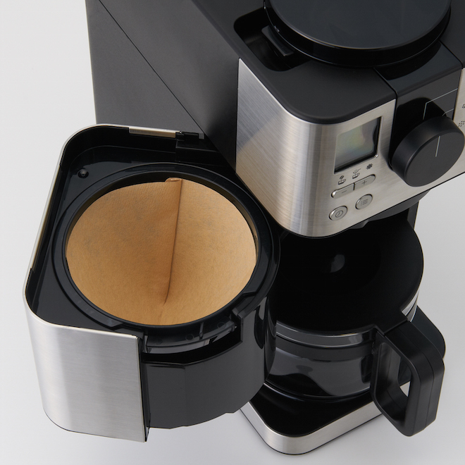 無印良品「豆から挽けるコーヒーメーカー」発売。プロのハンドドリップの味と香りを再現