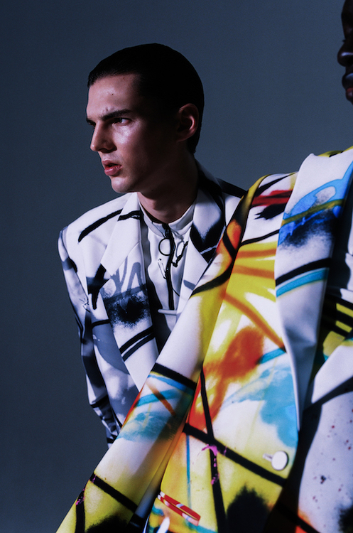 offwhite-futura2000_1