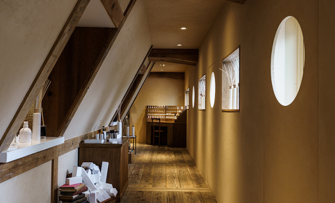 フレグランスブランド ショーレイヤード 初の路面店が恵比寿にオープン サステナブルなフラワーアイテムの取り扱いもスタート F M J Magazine エフ エム ジェー マガジン