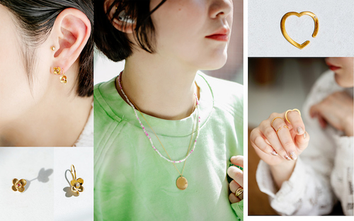 〈Coin Charm & Beads Necklace (silver+18kplating, white sapphire ) ¥29,700〉 〈Circle Earcuff(18K, white sapphire ) ¥44,000〉 〈Heart Earcuff (18K, white sapphire ) ¥88,000〉 〈Flower Stud (18K, white sapphire/ Ruby) ¥33,000〉 〈Flower Hoop Stud (18K, white sapphire/ Ruby) ¥38,500〉