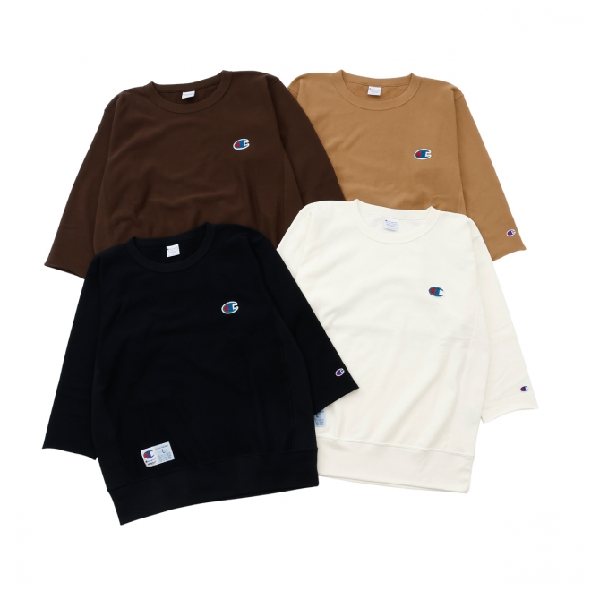 REVERSE WEAVE® CUT OFF CREW NECK SWEATSHIRT カラー：アイボリー、キャメル、ダークブラウン、ブラック サイズ：S、M、L、XL、XXL 価格：¥26,400 