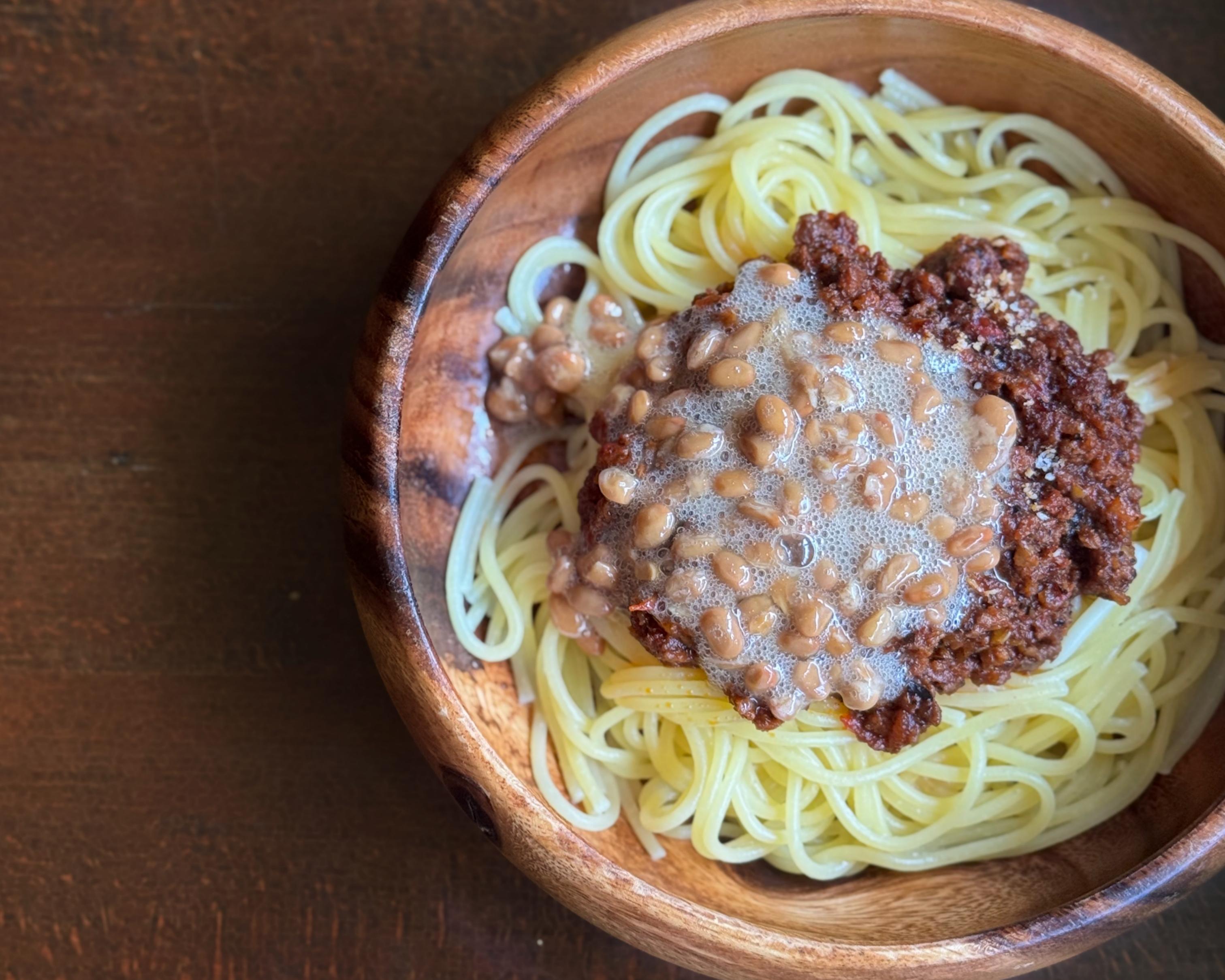 MEAT NATTO SPAGHETTI ミートソースと納豆のスパゲッティ ¥1,400 (¥1,540)