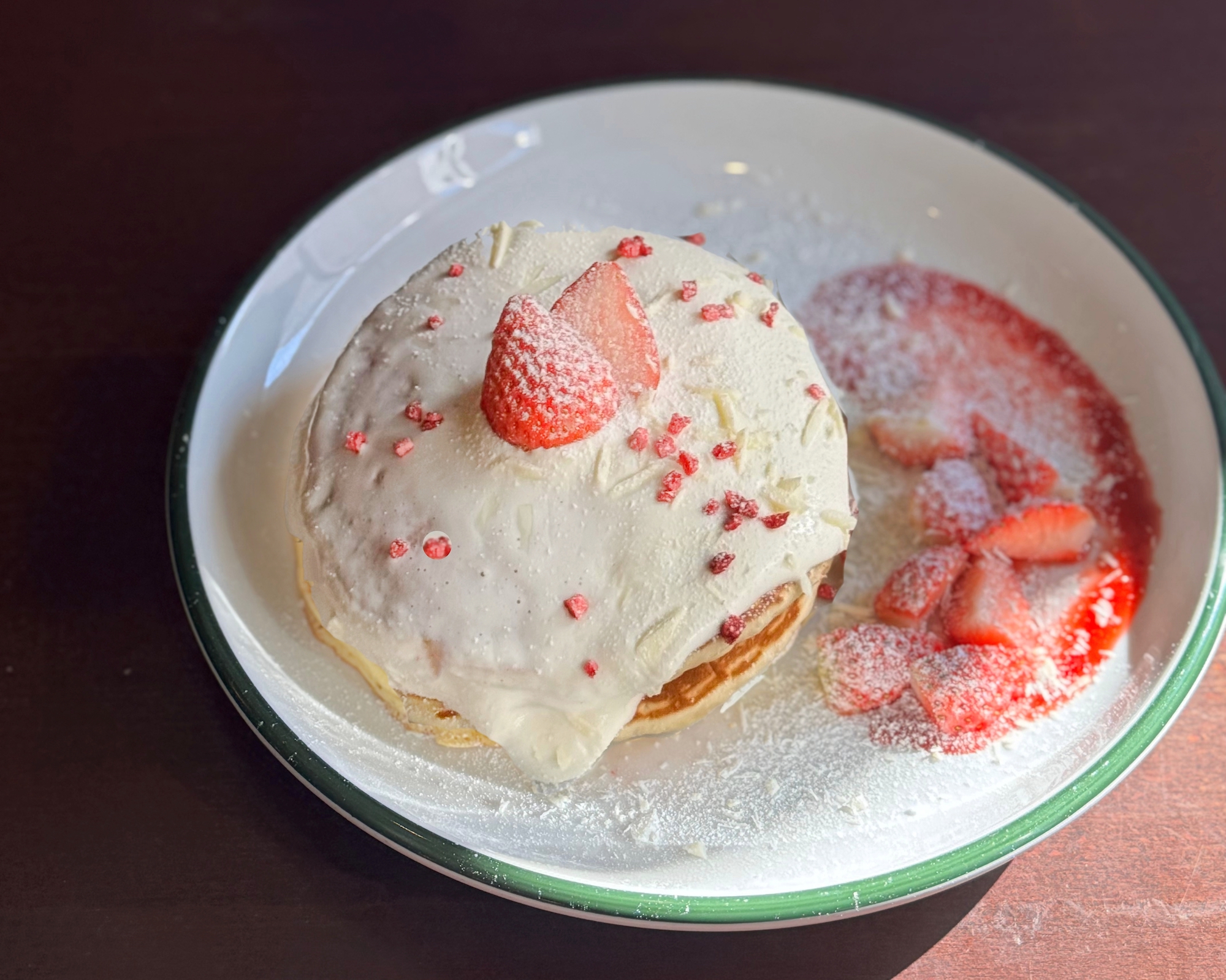 MOMMY PANCAKE!! ホワイトチョコレートと苺 ¥1,800 (¥1,980)