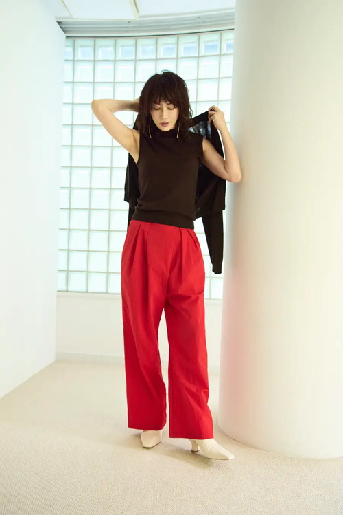 アシンメトリーワイドパンツ 価格:20,900円