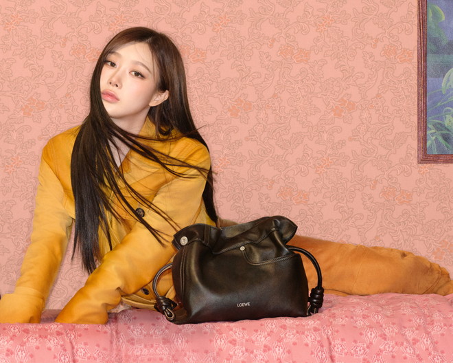 LOEWE_SS26_CAMPAIGN_GISELLE_RGB_CROPPED_2_5x4