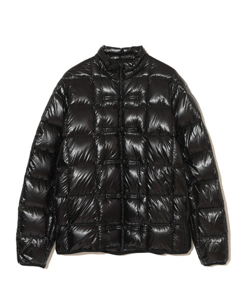 UC2E9210 132,000円／SIZE：L-XXL／COLOR：BLACK　*11月中旬頃より発売予定