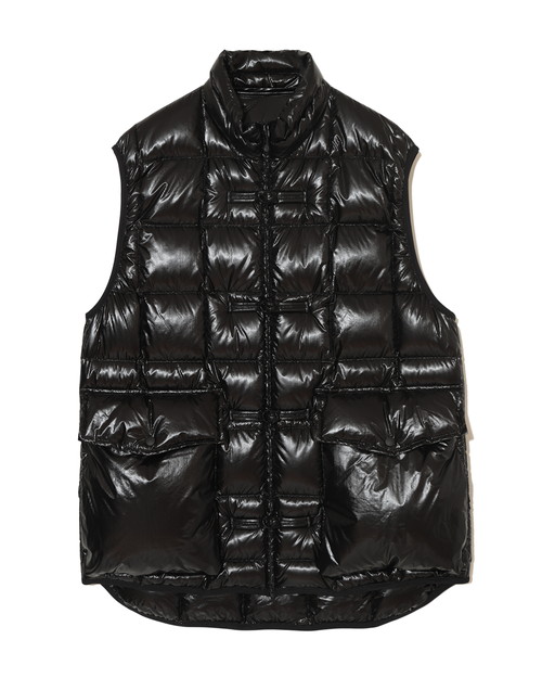 UC2E9002 99,000円／SIZE：L-XXL／COLOR：BLACK　*11月中旬頃より発売予定